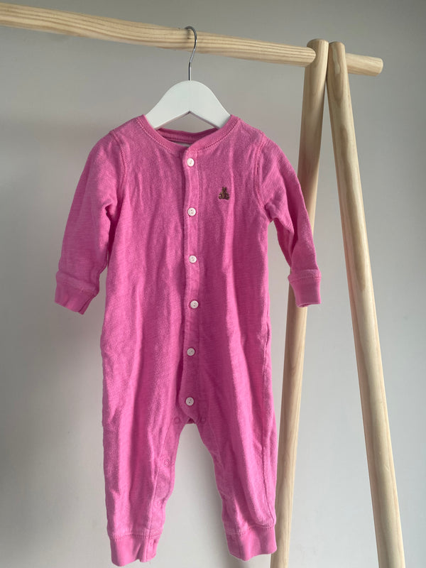 GAP PAJAMAS (6-9 Months)
