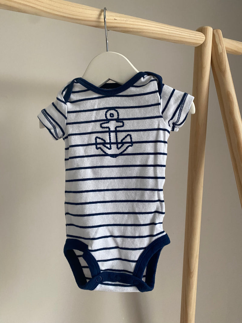 CARTERS Outfit (Newborn)