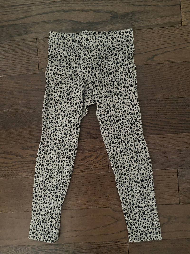 OLD NAVY Pants (5 Years)