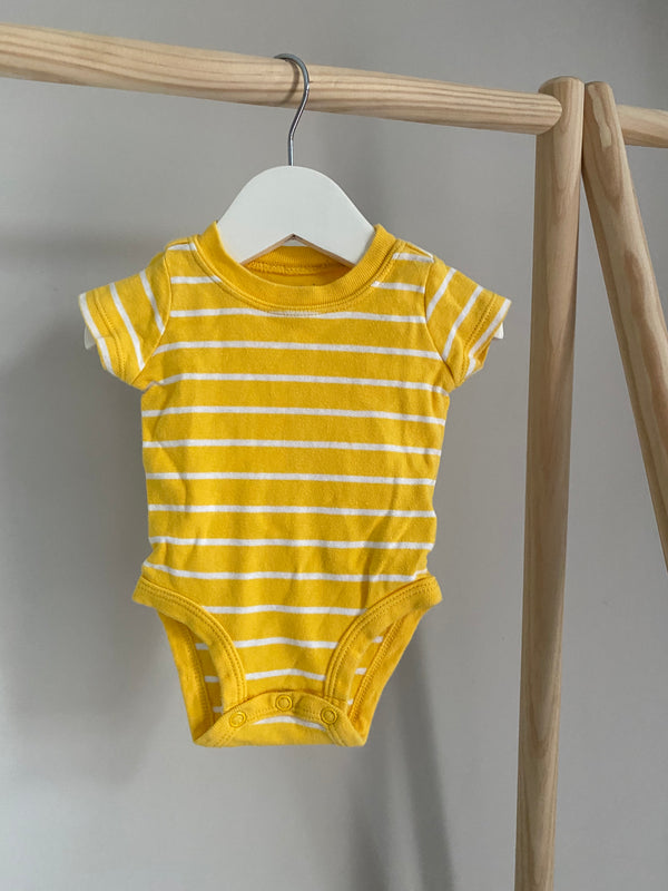 CARTERS T-Shirt Onesie (Newborn)