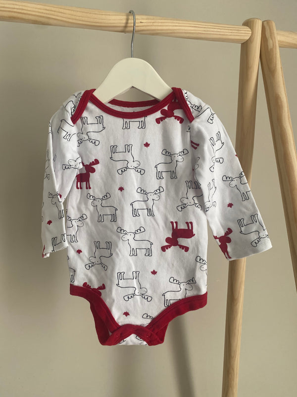 CANADIANA Outfit (6-9 Months)