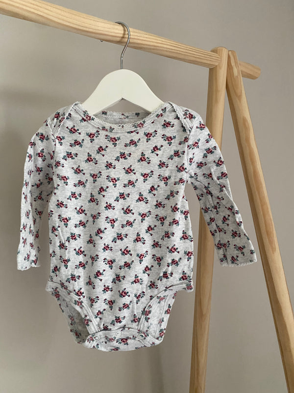 CARTERS Long Sleeve & Vest (6 Months)