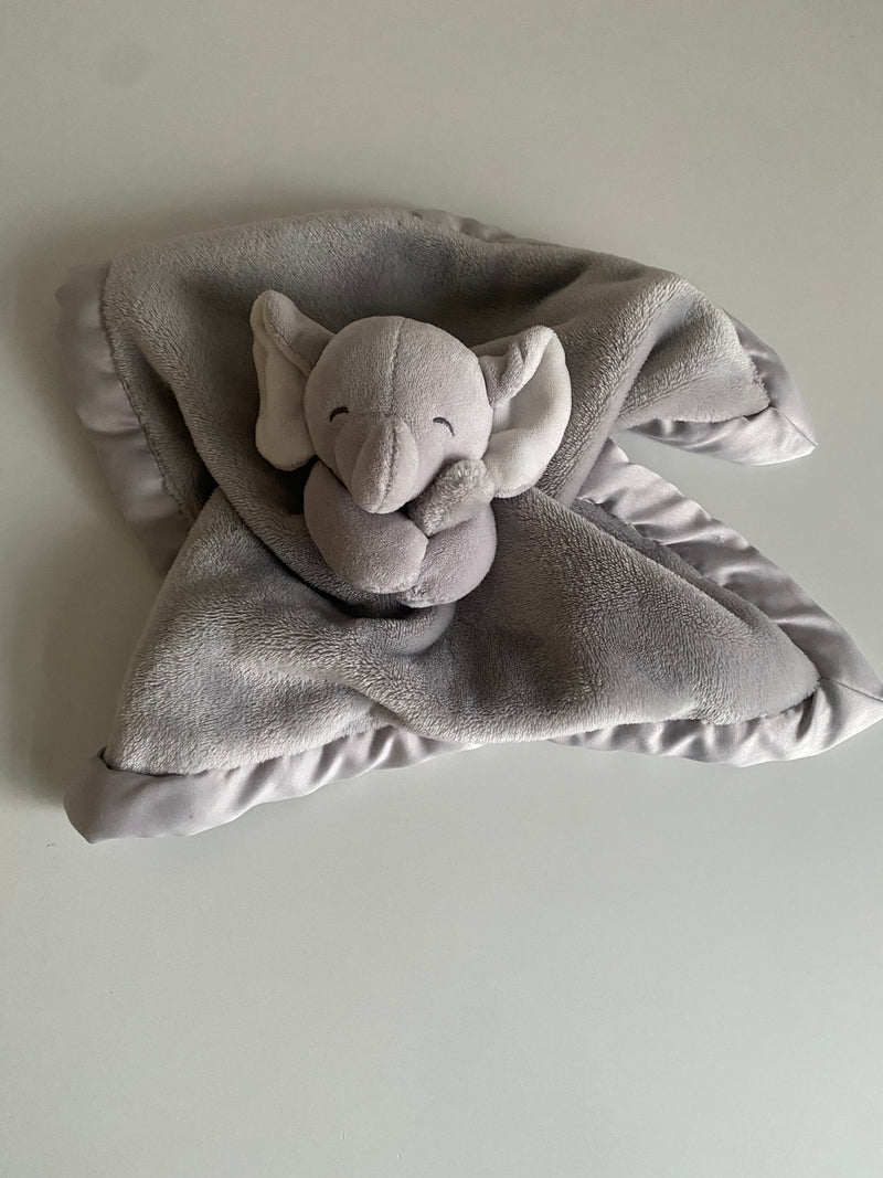 ELEPHANT LOVEY