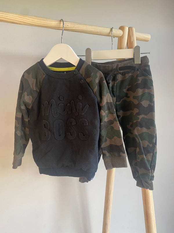 FRED & FLO Outfit (9-12 Months)