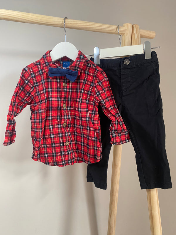 OLD NAVY Outfit (6-12 Months)