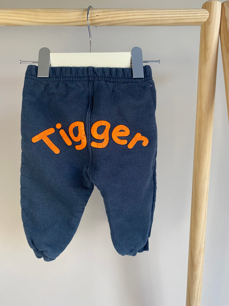 DISNEY Outfit (3-6 Months)