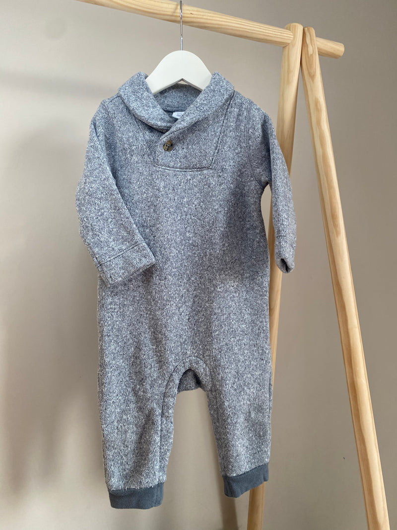 OLD NAVY Outfit (6-12 Months)