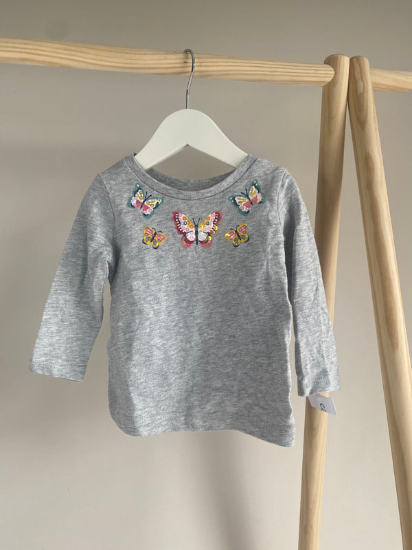 CARTERS Long Sleeve (9 Months)