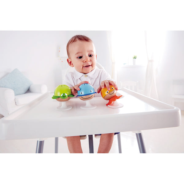STAY-PUT RATTLE SET – HAPE