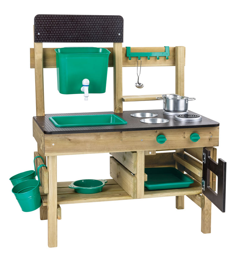 OUTDOOR KITCHEN – HAPE