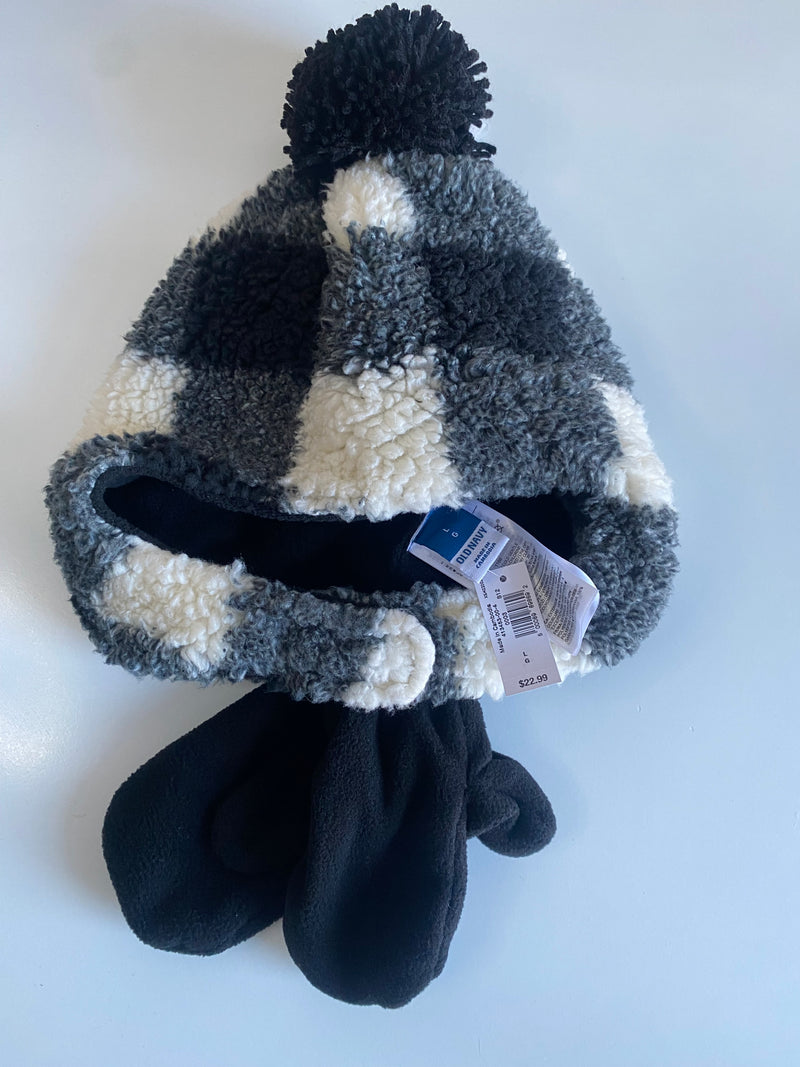 OLD NAVY Hat & Mitts Set (approx 3-5)
