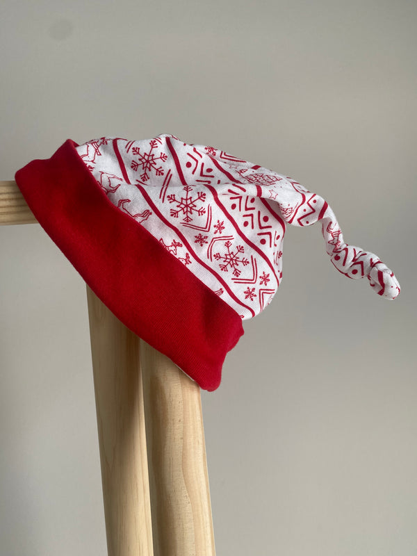 RAE DUNN BABY Christmas Hat (0-9 Months)