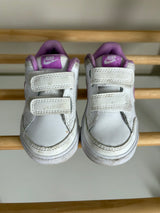 NIKE Shoes (Size 6)