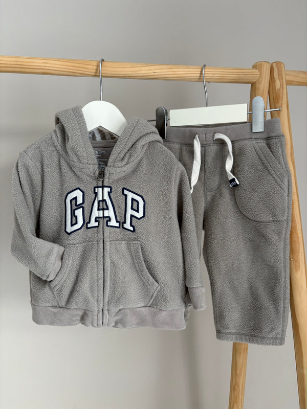 GAP Fleece Track Set (6-12 Months)