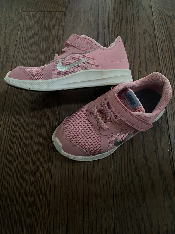 NIKE Running Shoes (Size 10)