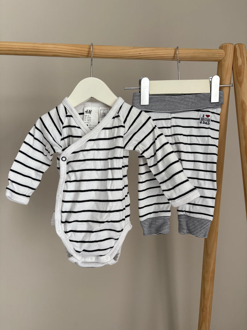 H&M I Love Mom & Dad (2-4 Months)