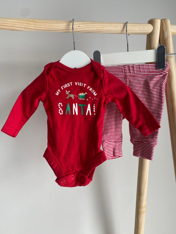 CARTERS Christmas Outfit (Newborn)
