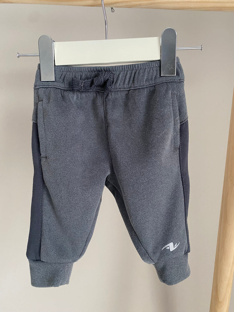 ATHLETIC WORKS Active Outfit (0-3 Months)