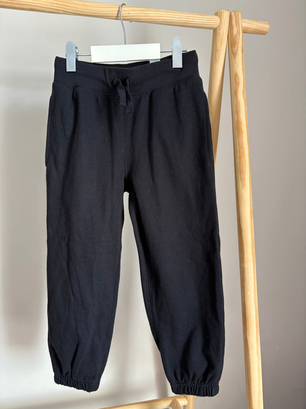 CHILDREN’S PLACE New with tags (5-6 Years)