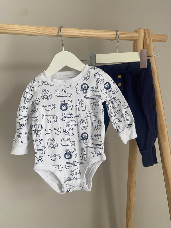 CARTERS Jungle Animal Outfit (6 Months)