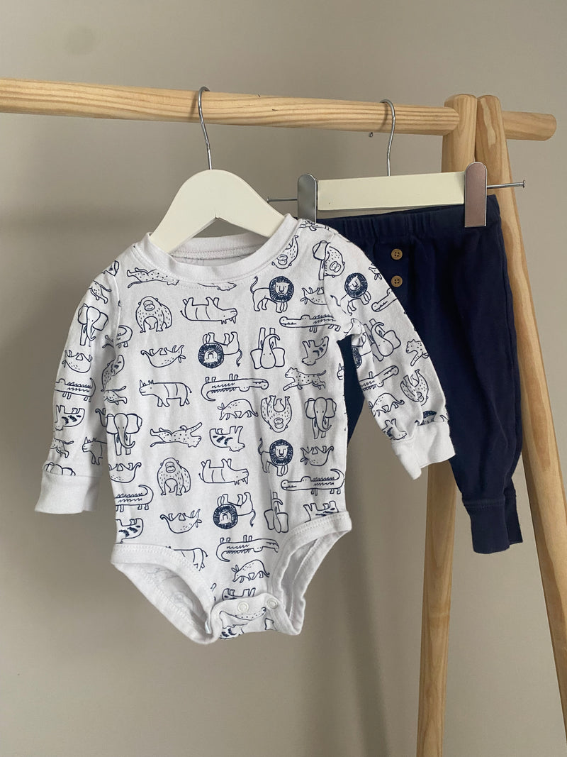 CARTERS Jungle Animal Outfit (6 Months)