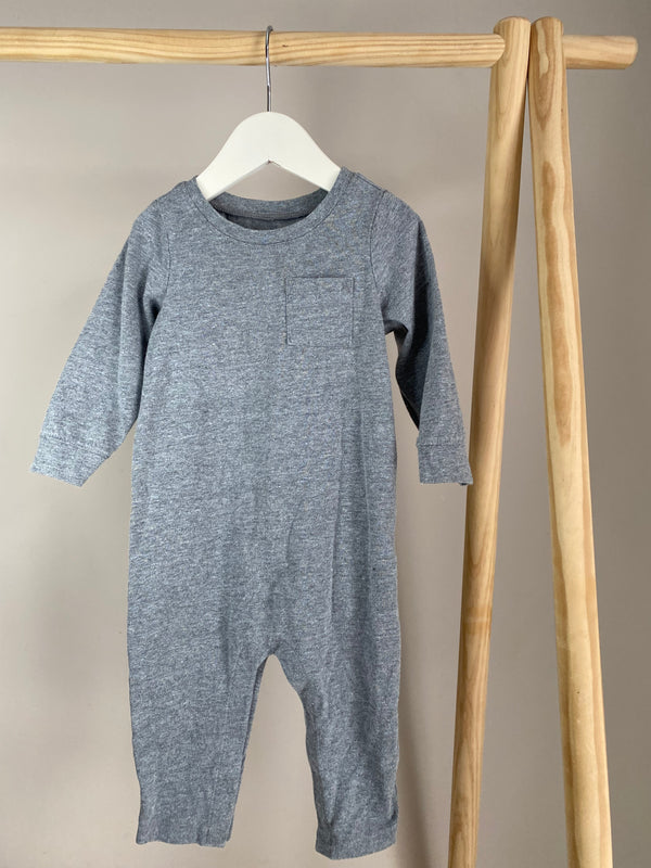 OLD NAVY OnePiece (6-12 Months)