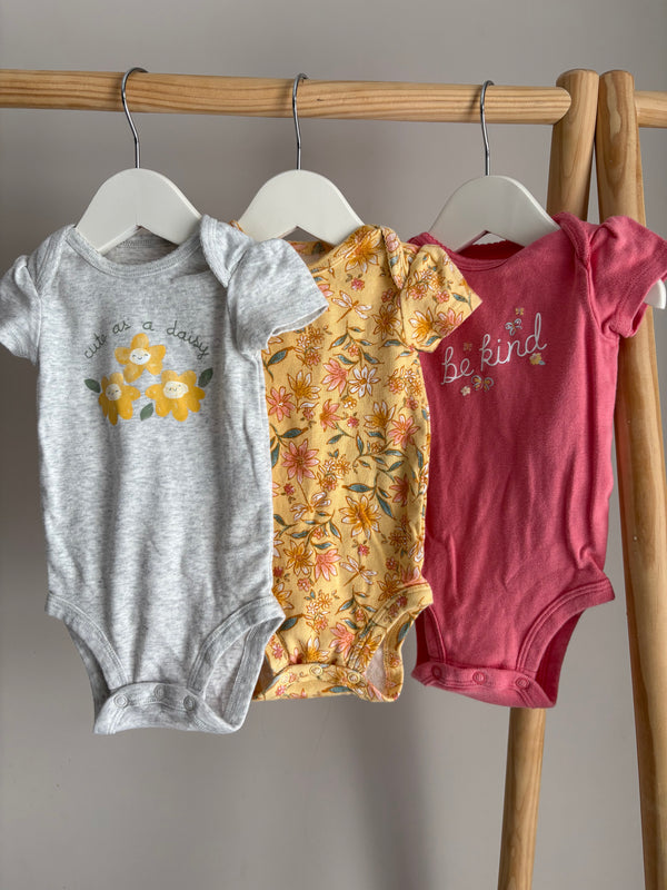 CARTERS Set Of Three (3 Months)