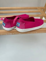 TOMS (Size 6)