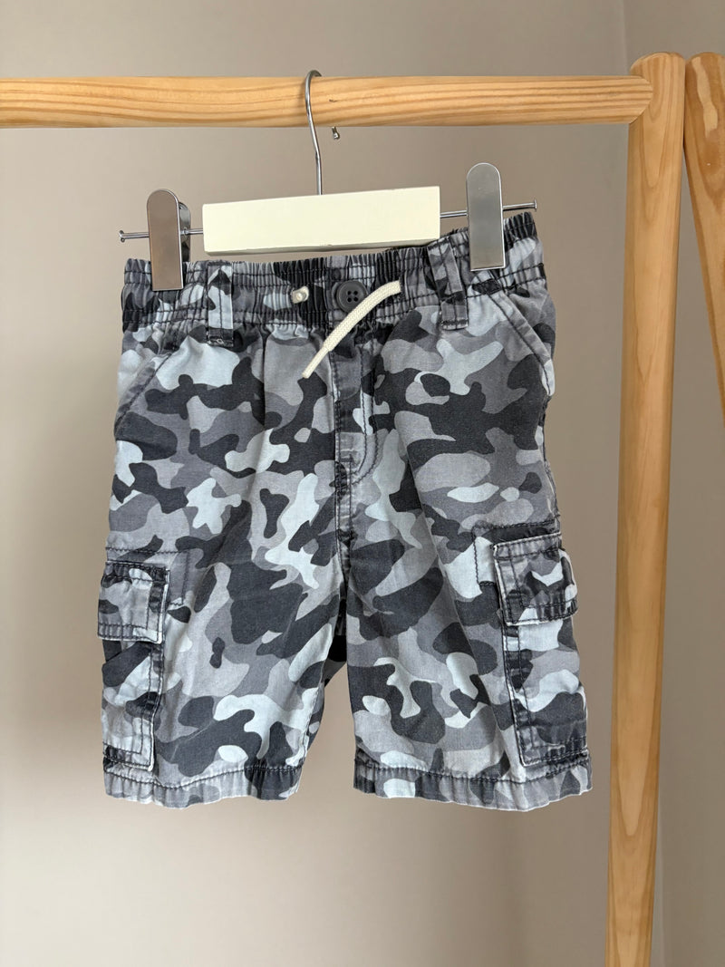 CHILDREN’S PLACE Shorts (2T)