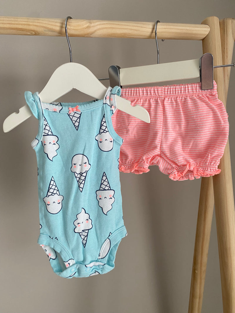 CARTERS Outfit (Newborn)