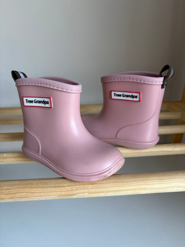TREE GRANDPA Rain Boots (Size 6)