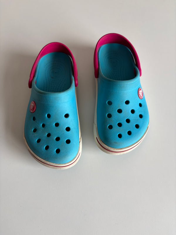 CROCS (Size 10)