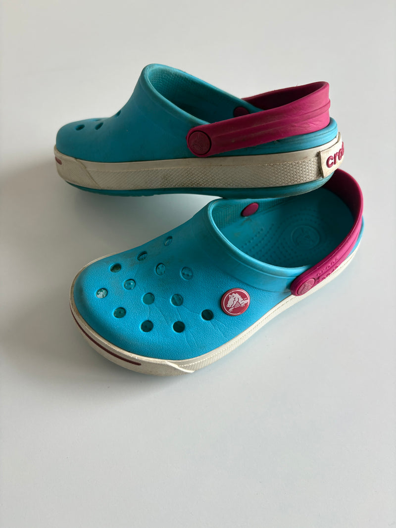 CROCS (Size 10)