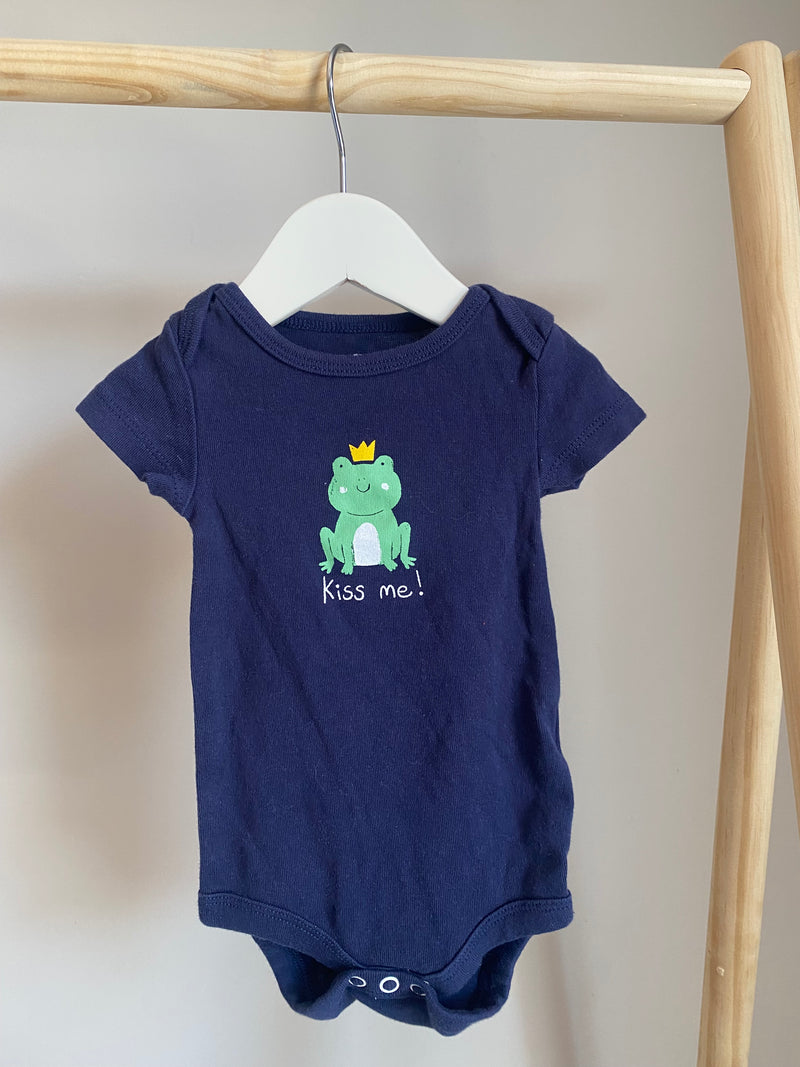 JOE FRESH “Kiss Me” Onesie (0-3 Months)