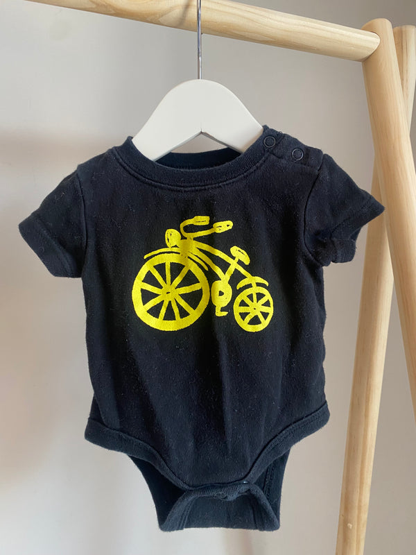 JOE FRESH Onesie (0-3 Months)