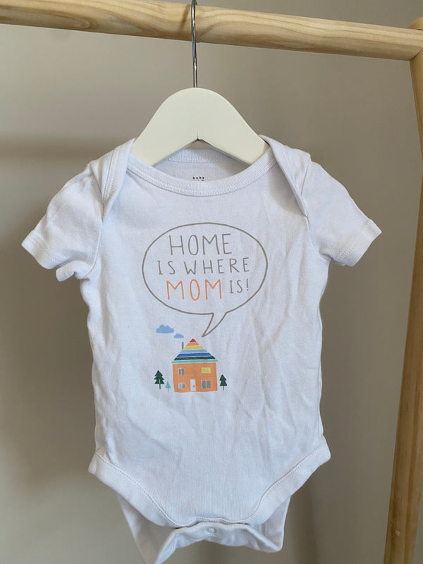 GAP Onesie (0-3 Months)