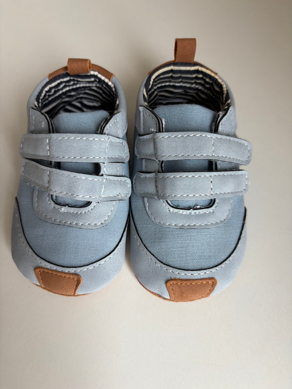 CARTERS Shoes (6-9 Months)
