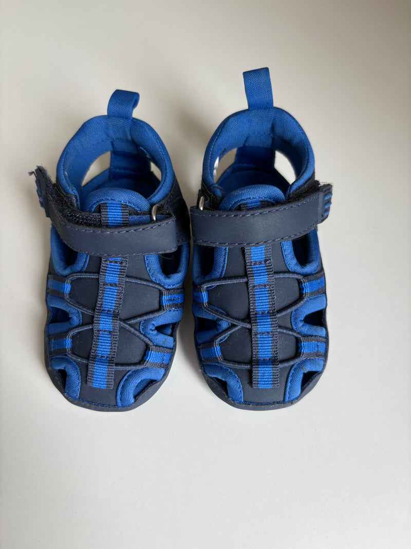 JOE FRESH Baby Shoes (Size 4)