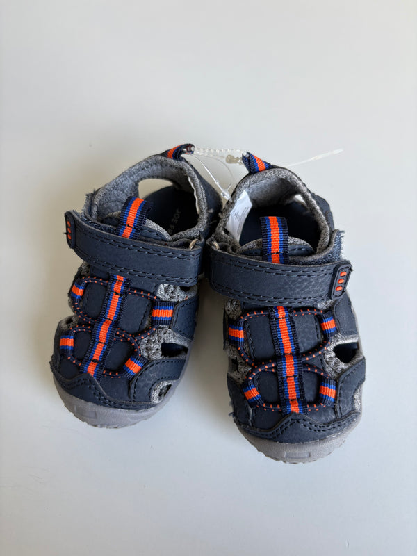 JOE FRESH Shoes (Size 4)