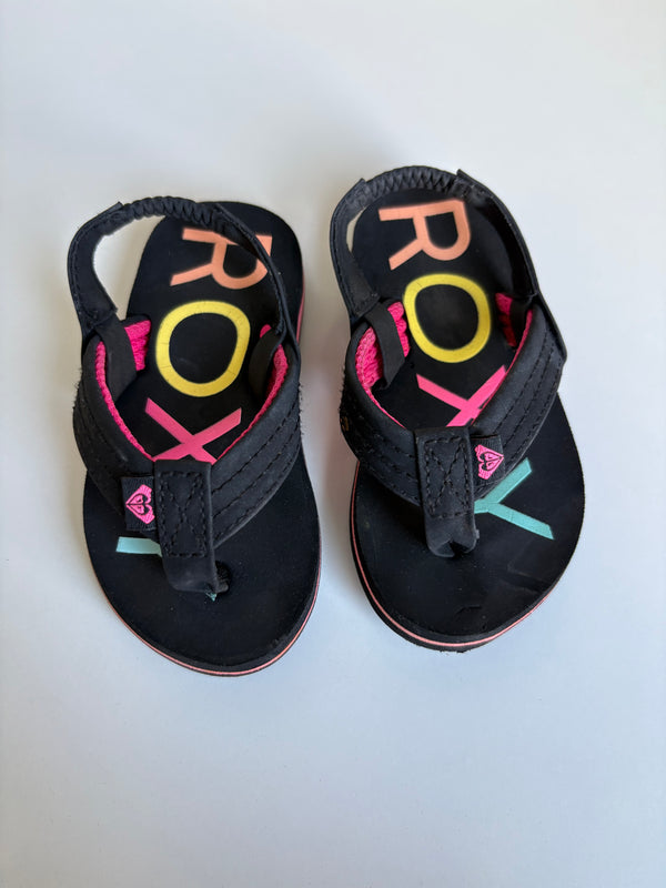 ROXY Shoes (Size 5)