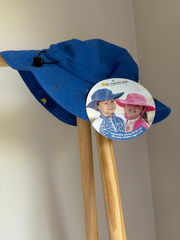 SUN PROTECTION ZONE Hat (3-10 Years)