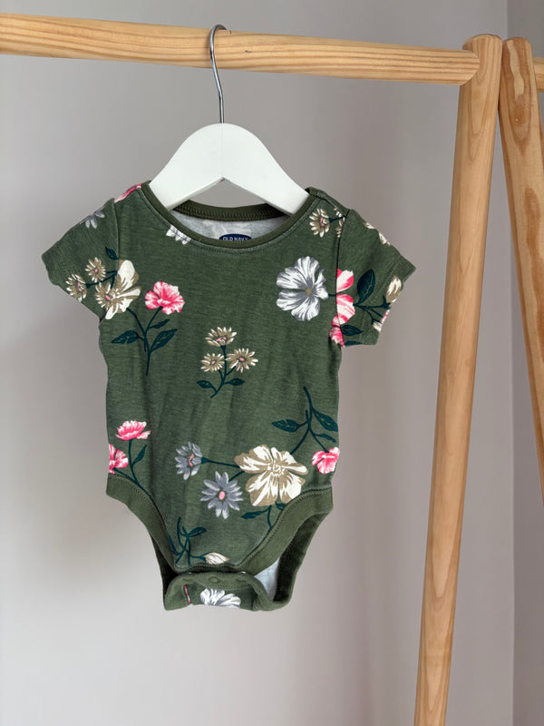 OLD NAVY Onesie (0-3 Months)