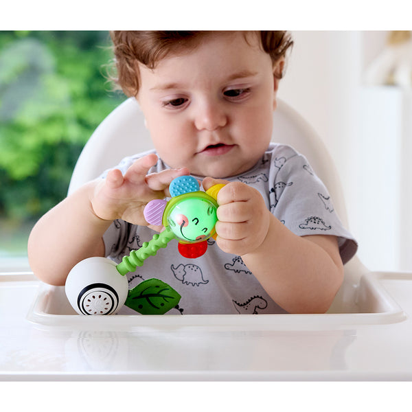 SHAKE ‘N SPARKLE FLOWER RATTLE – HAPE
