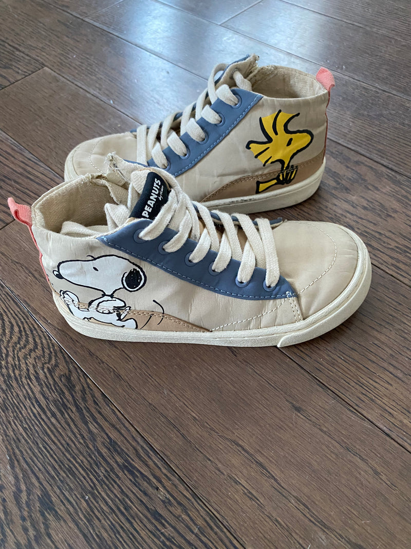 ZARA Peanuts Shoe’s (Size 11)