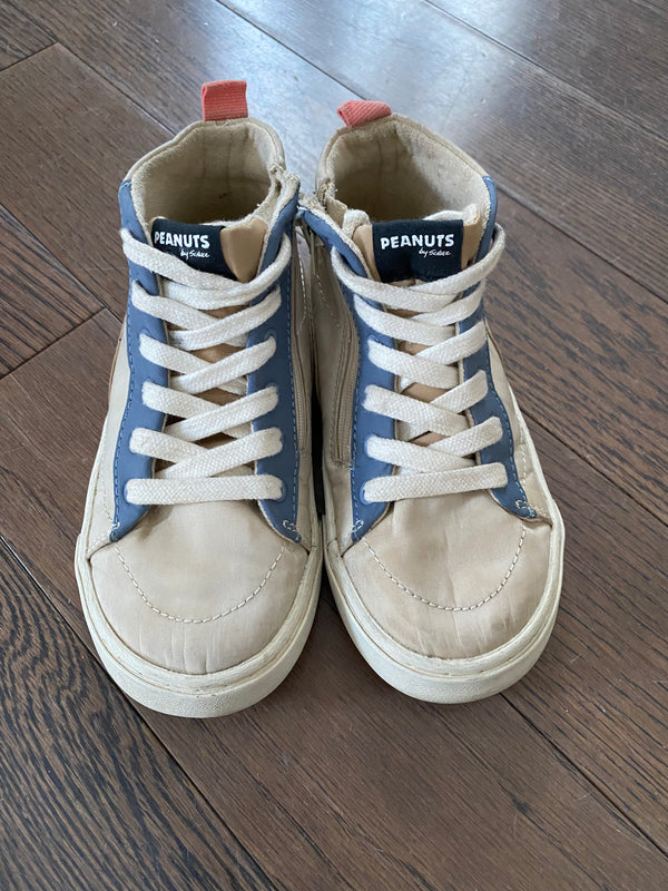 ZARA Peanuts Shoe’s (Size 11)