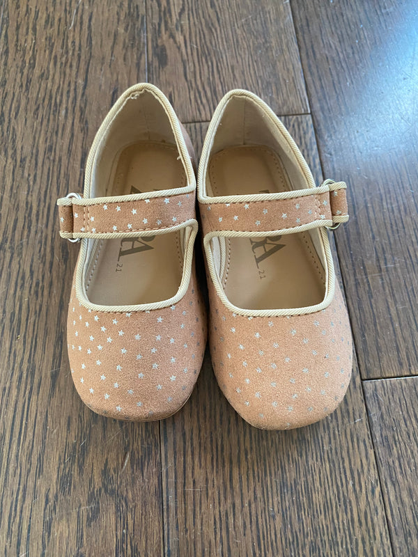 ZARA (Size 5.5)