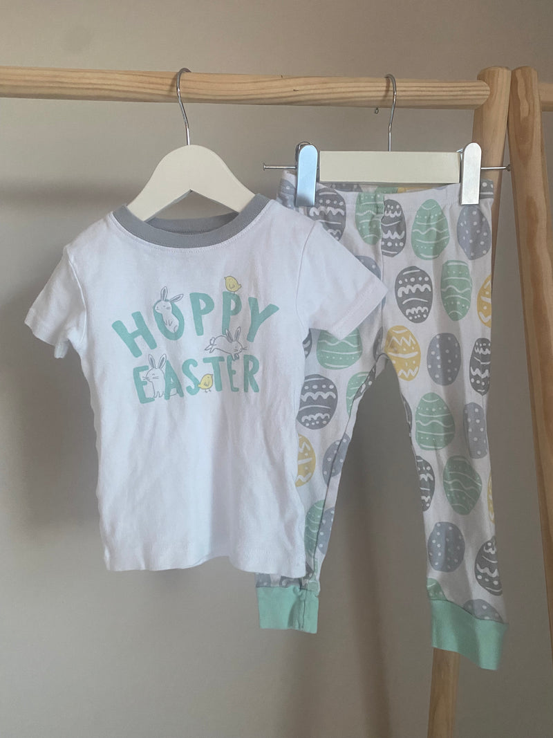 CARTERS “Hoppy Easter” Pajama’s (24 Months)