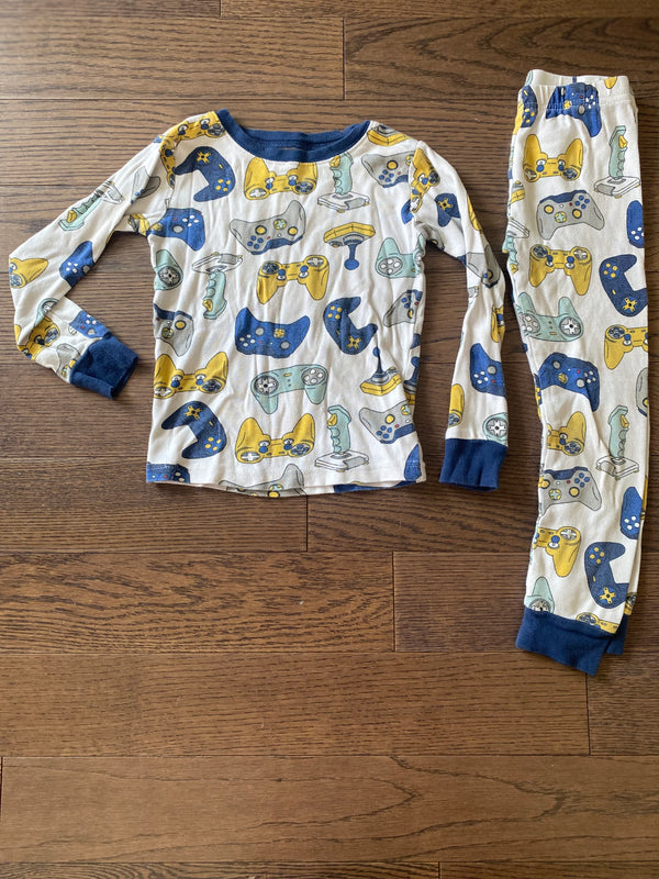 CARTERS Pajamas (5 Years)