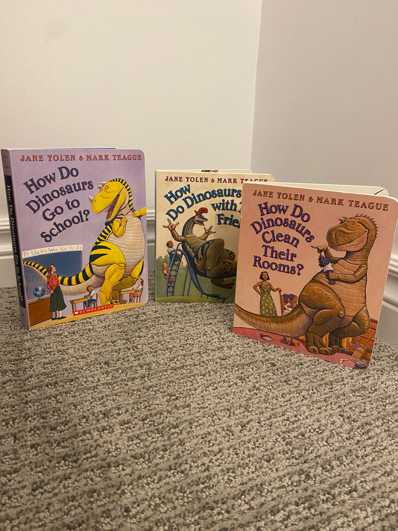 SCHOLASTIC How Do Dinosaurs Board Books