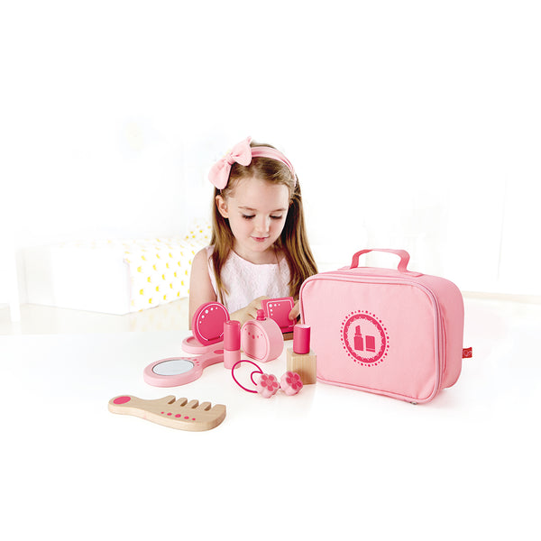 BEAUTY BELONGINGS – HAPE